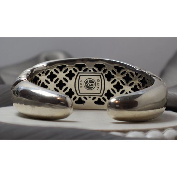 David Yurman Sterling Silver Wide Sculpted Cable Cuff Bracelet 66.7G /Sz M /26mm - Picture 2 of 6